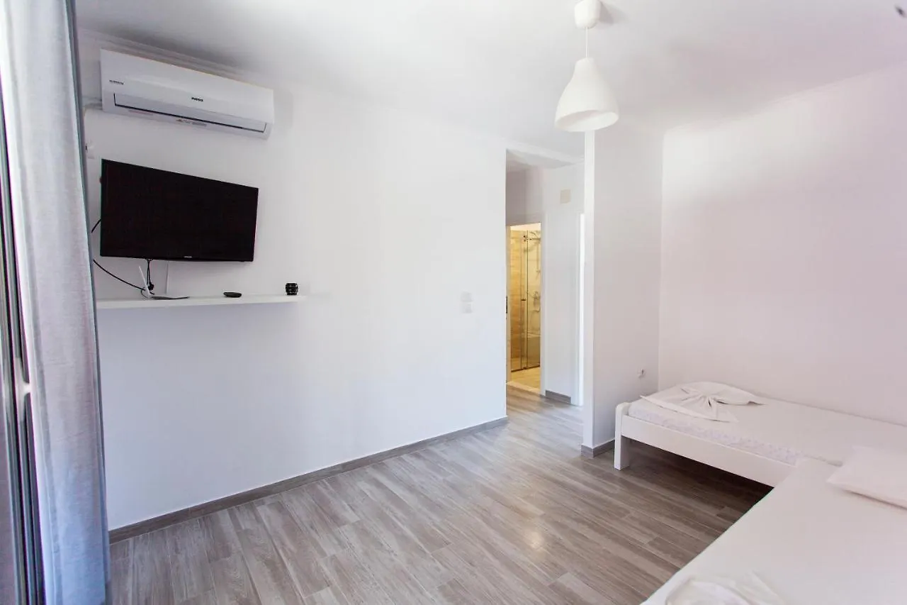 Orphea'S Guest House Himare 0*,